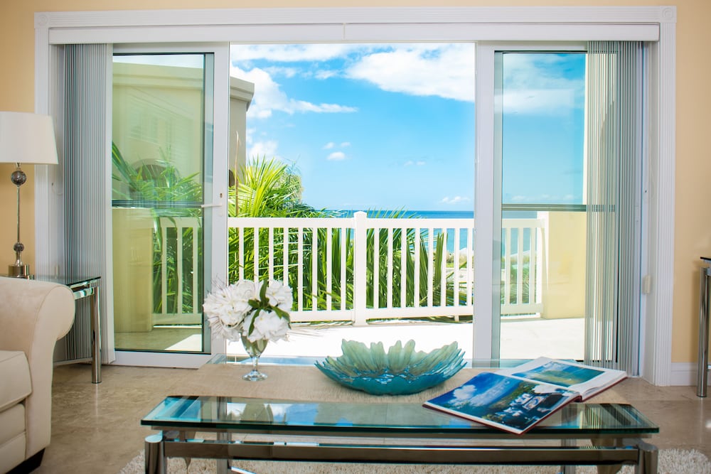 The Hamilton Beach Villas & Spa 14/50