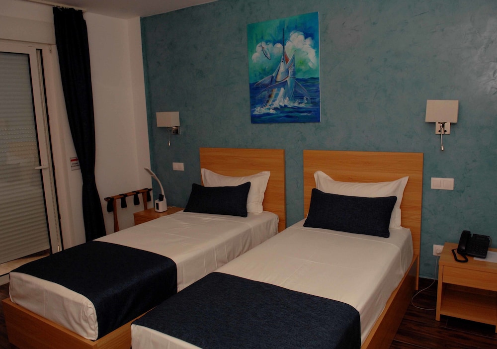 Blue Marlin Hotel 9/50