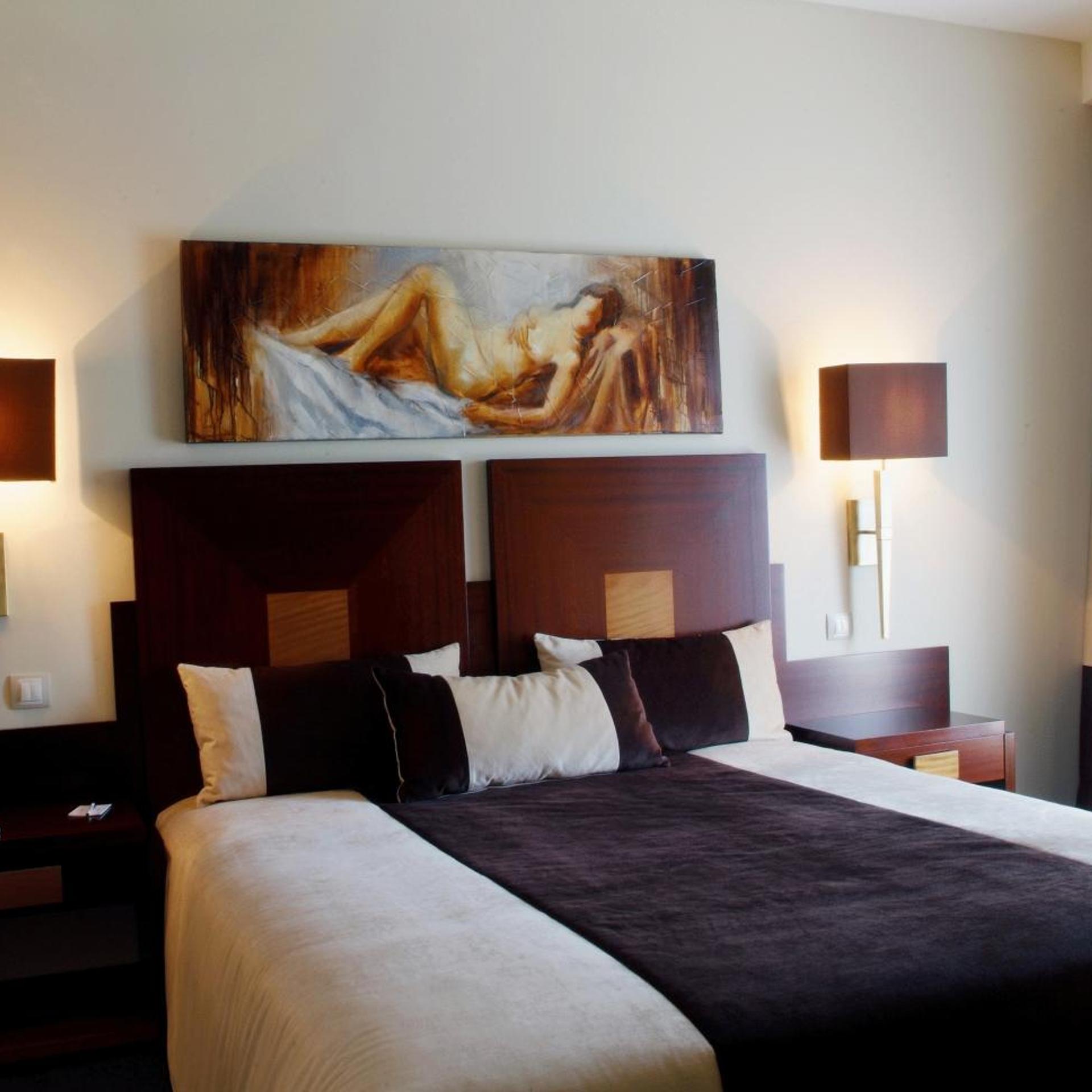Room, Double Bed, Back Side