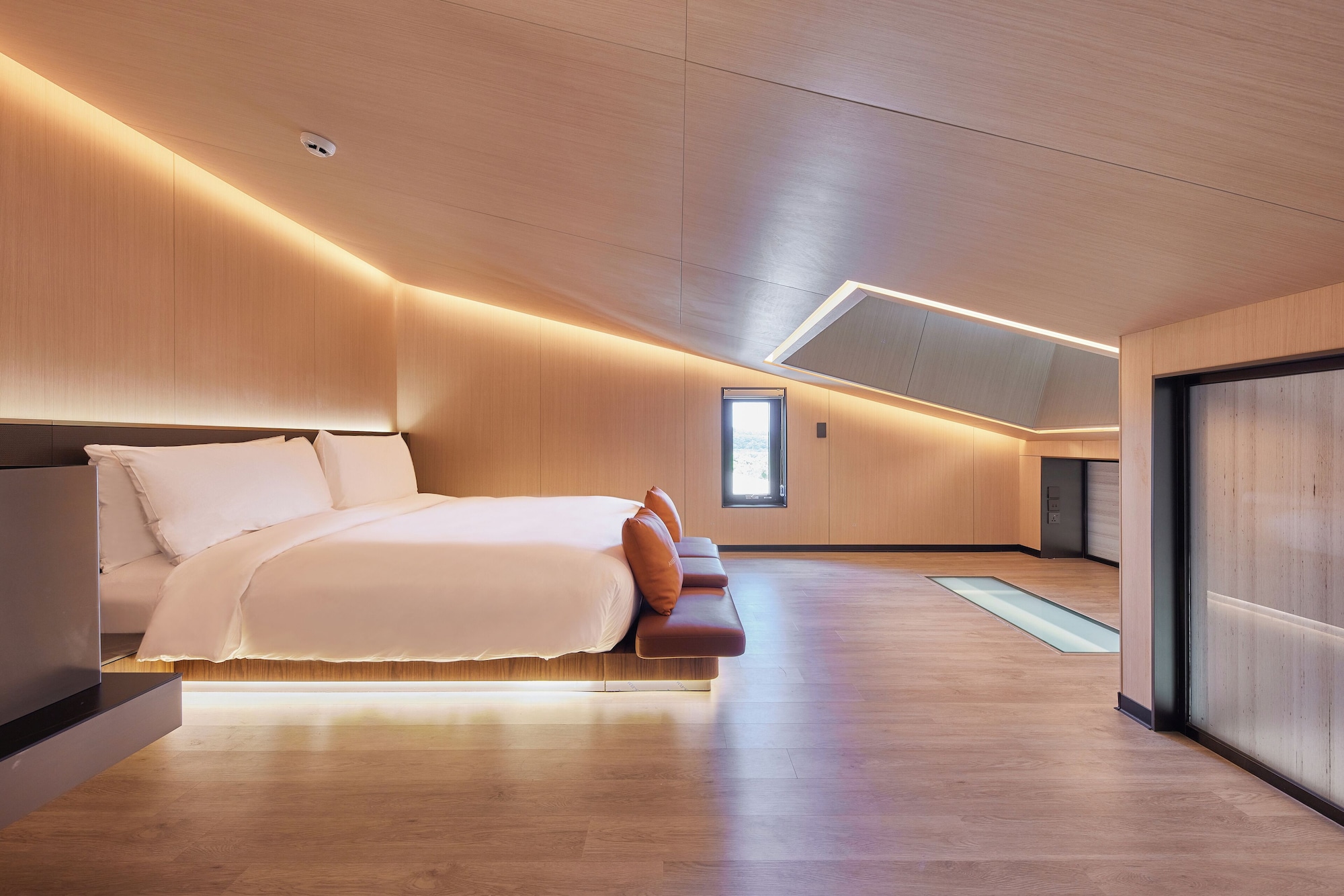 Hill, Family, 2 King Beds, New Wing