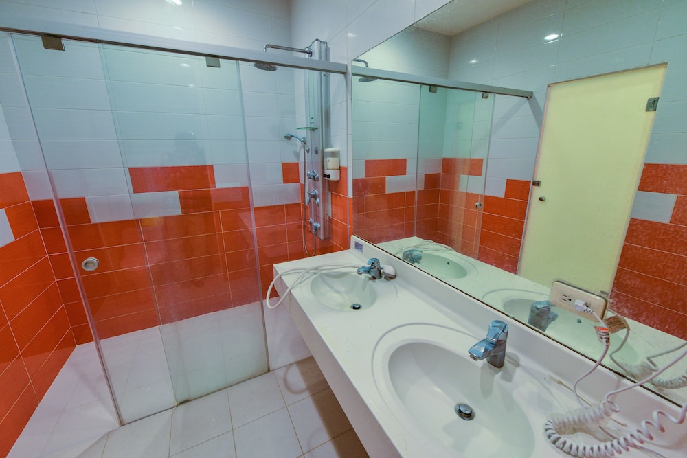 Cape 203 B&amp;B 34/35