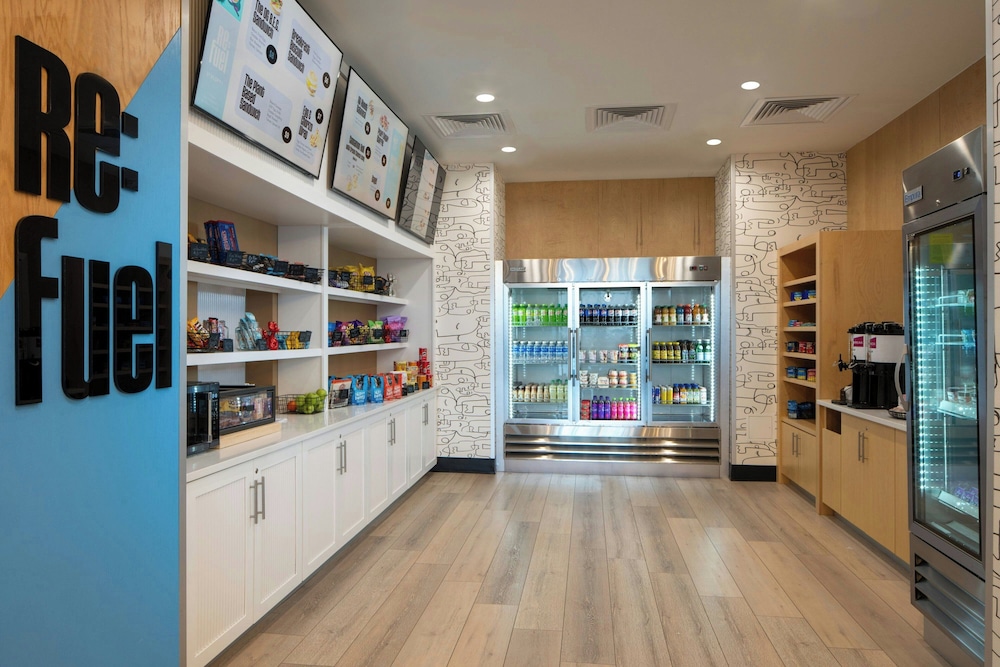 Aloft Memphis Downtown 5/51