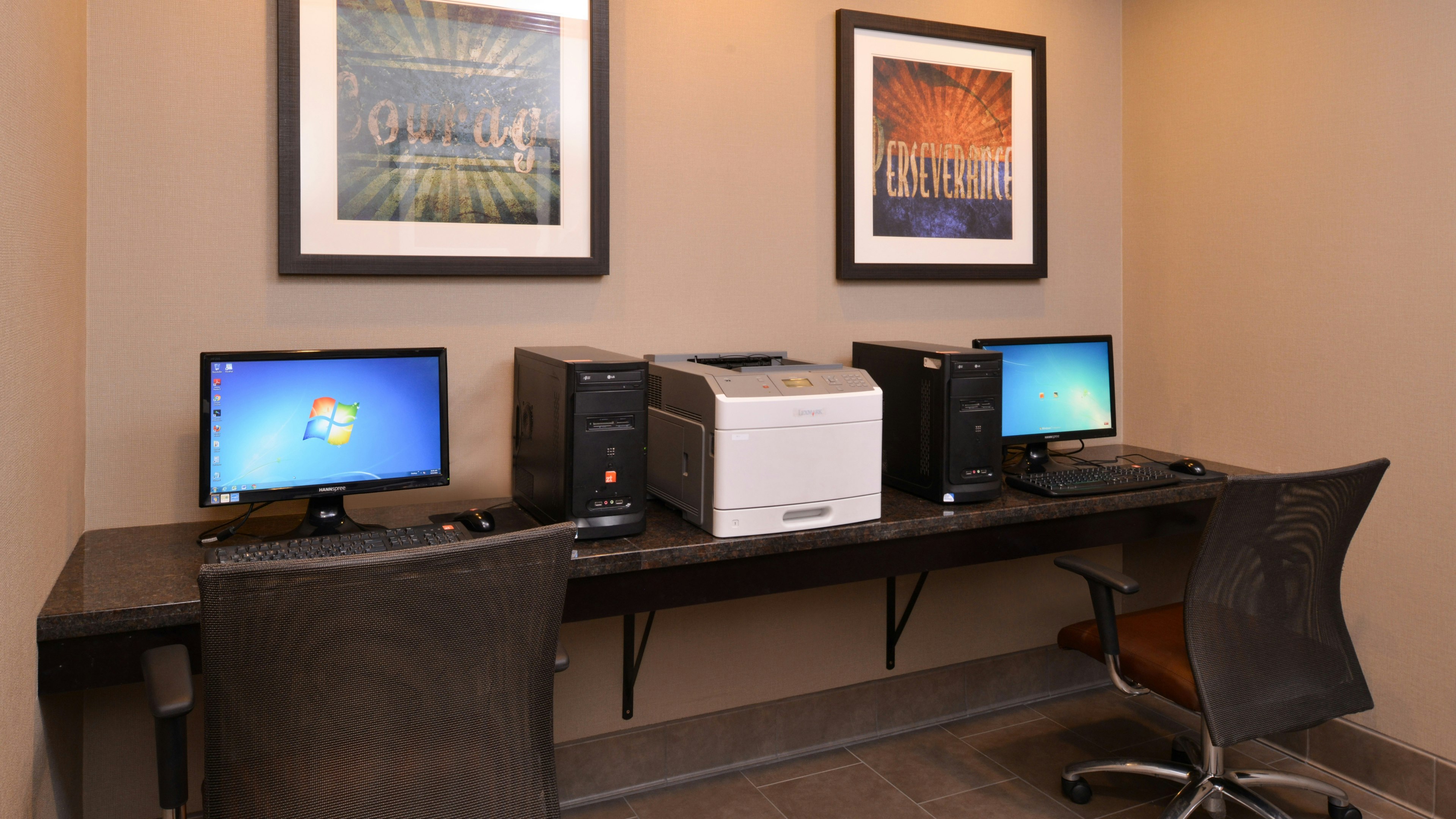 Staybridge Suites Sioux Falls At Empire Mall 45/54