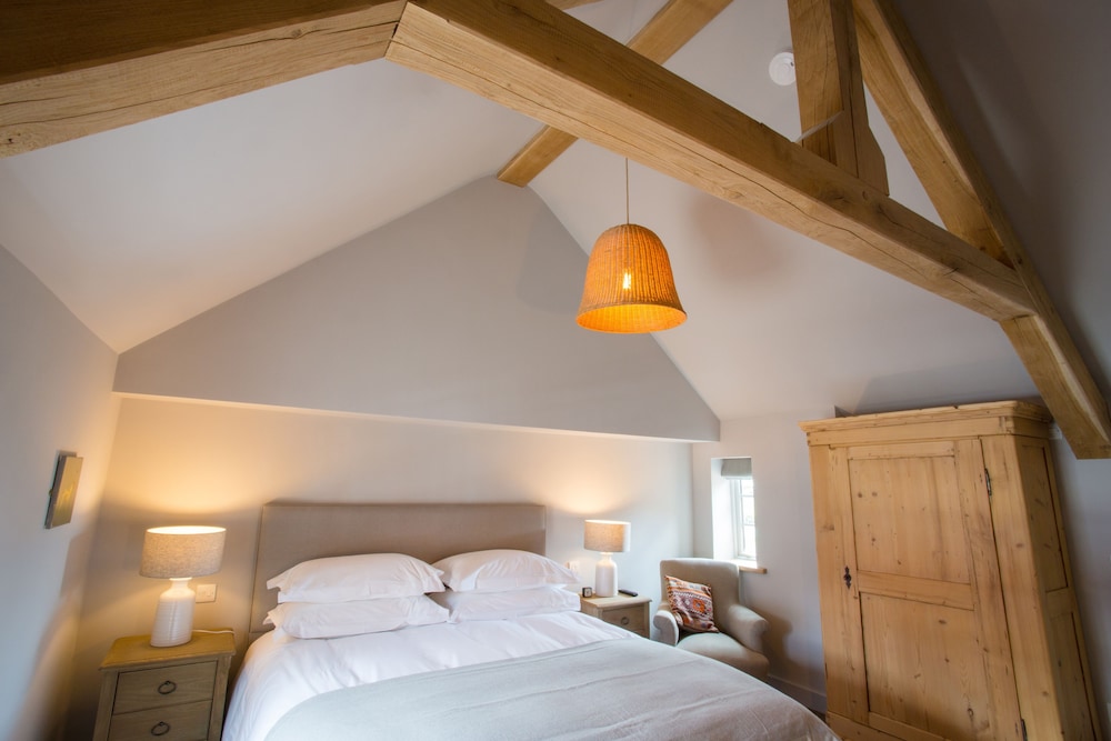 Standard, King Bed