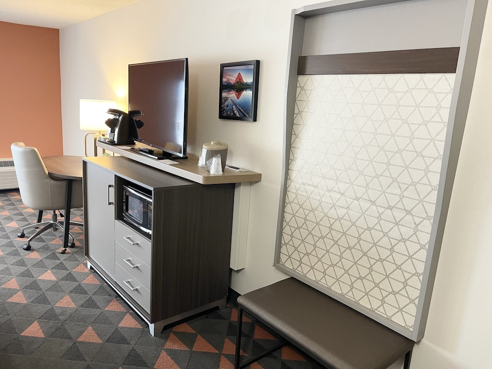 Holiday Inn Great Falls 52/74