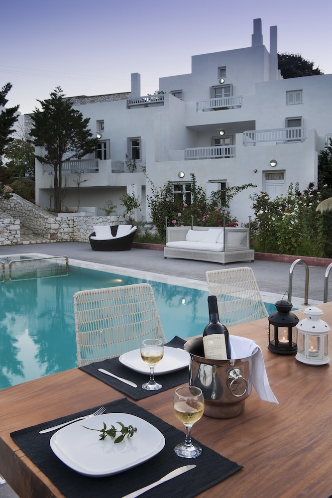 Nefeli Hotel Skiros 53/65