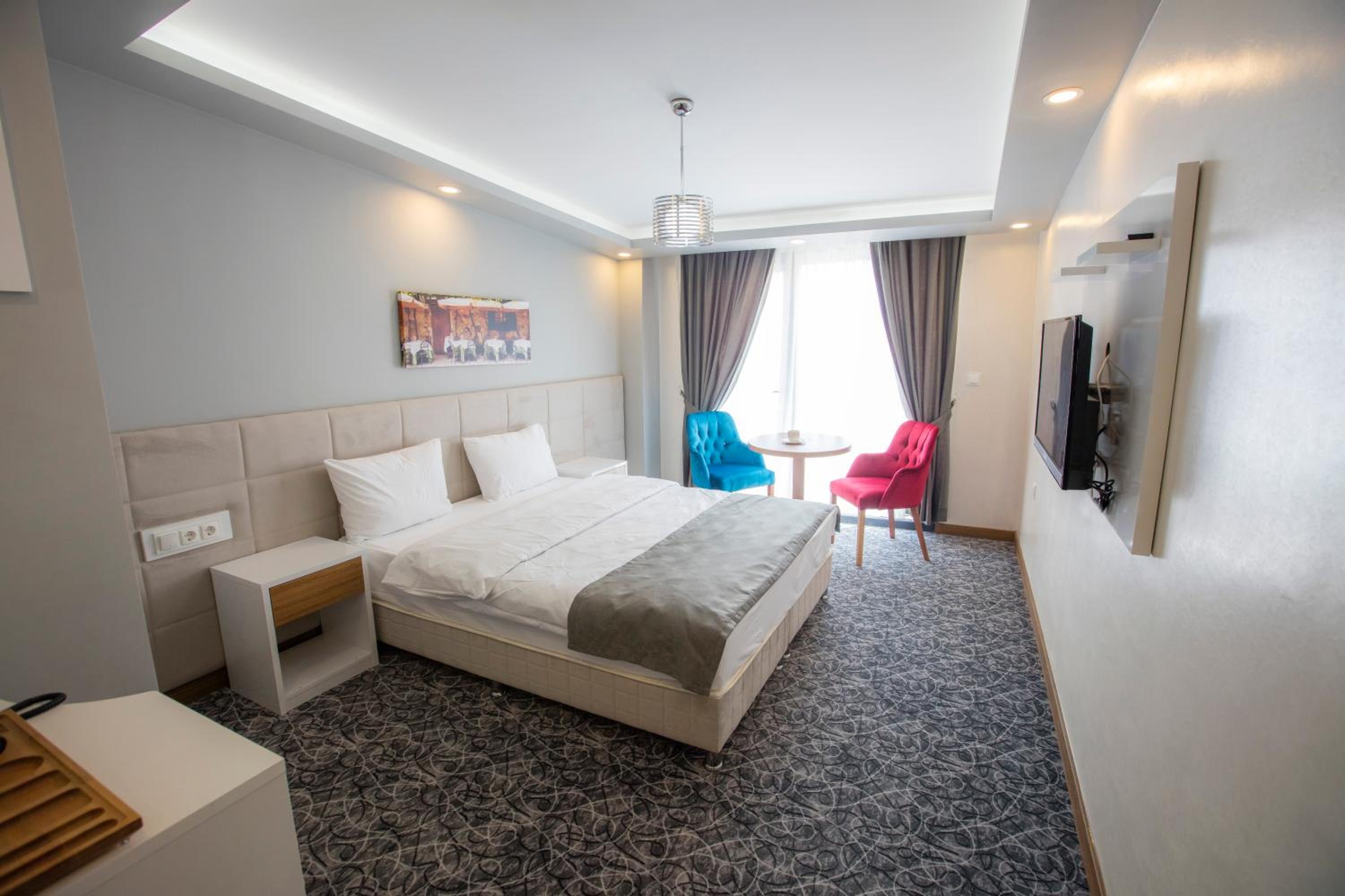 Family Suite, Deluxe, Single Bed, 2 Double Beds, French Balcony