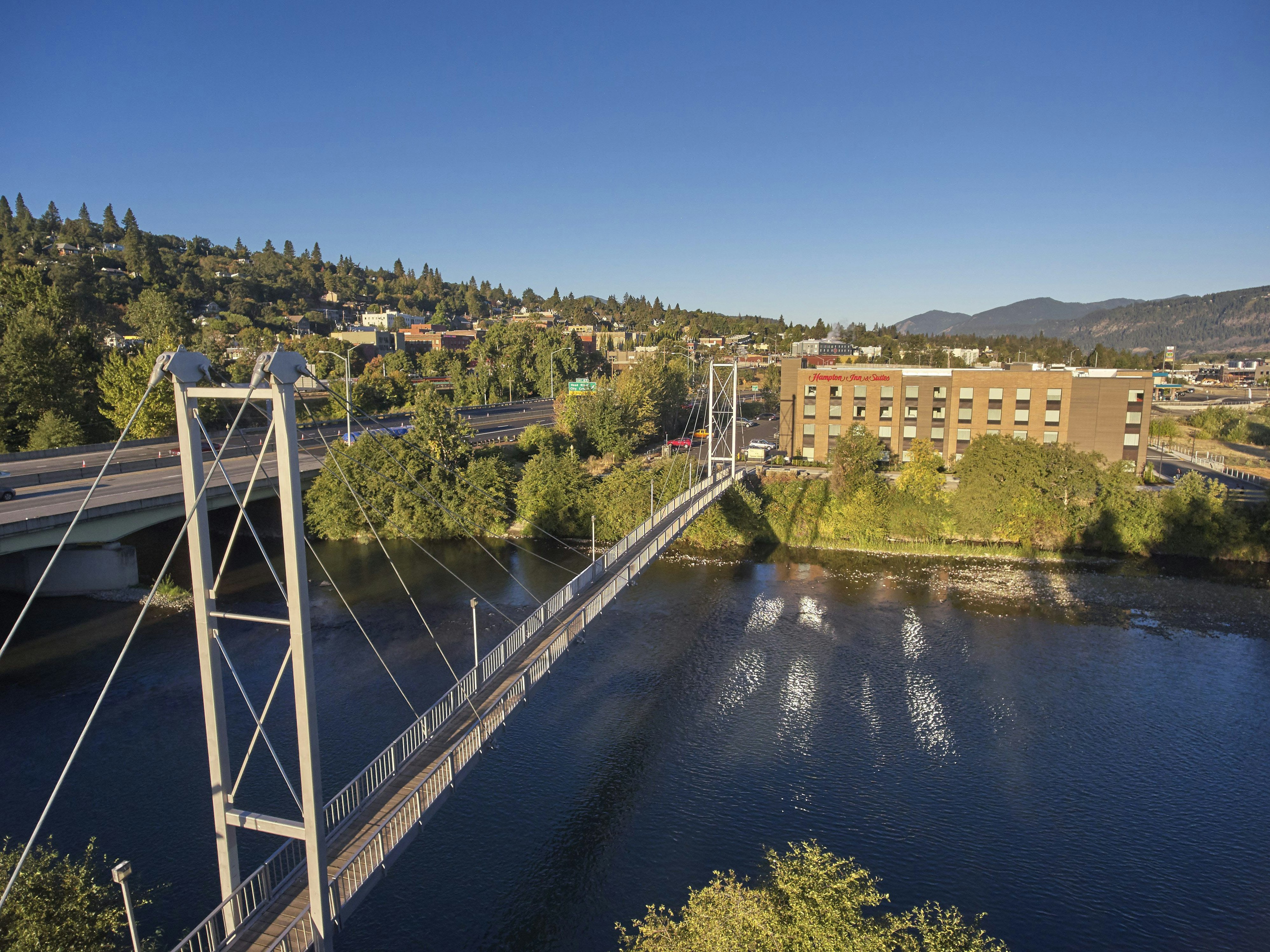 Hampton Inn and Suites Hood River 26/55