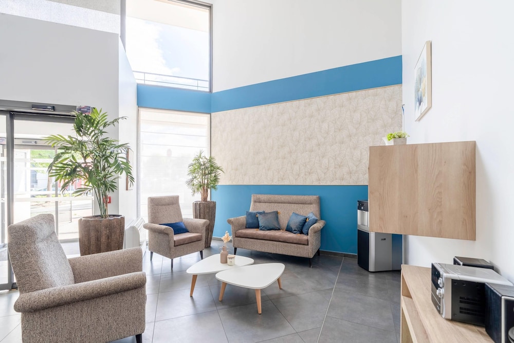 Quality Aparthotel Lyon L'Isle-dAbeau 22/32