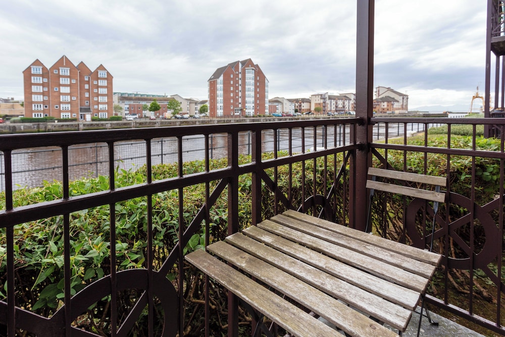 Harbour House - Donnini Apartments 30/33