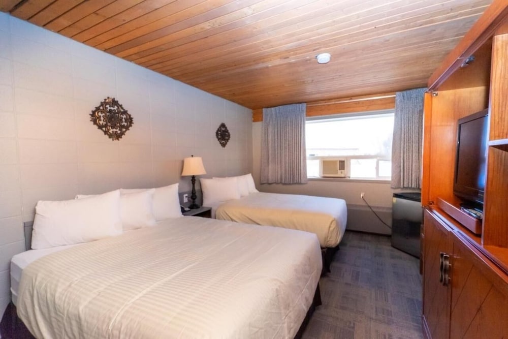 Vegreville Garden Inn 13/48