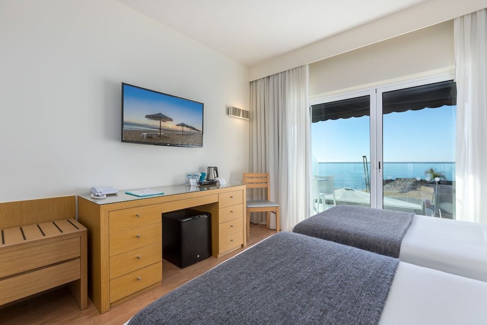 Dom Jose Beach Hotel 51/83