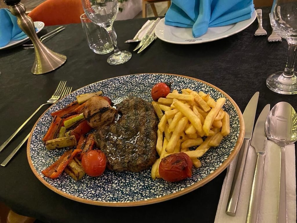 Kanyonvadi Hotel 21/47