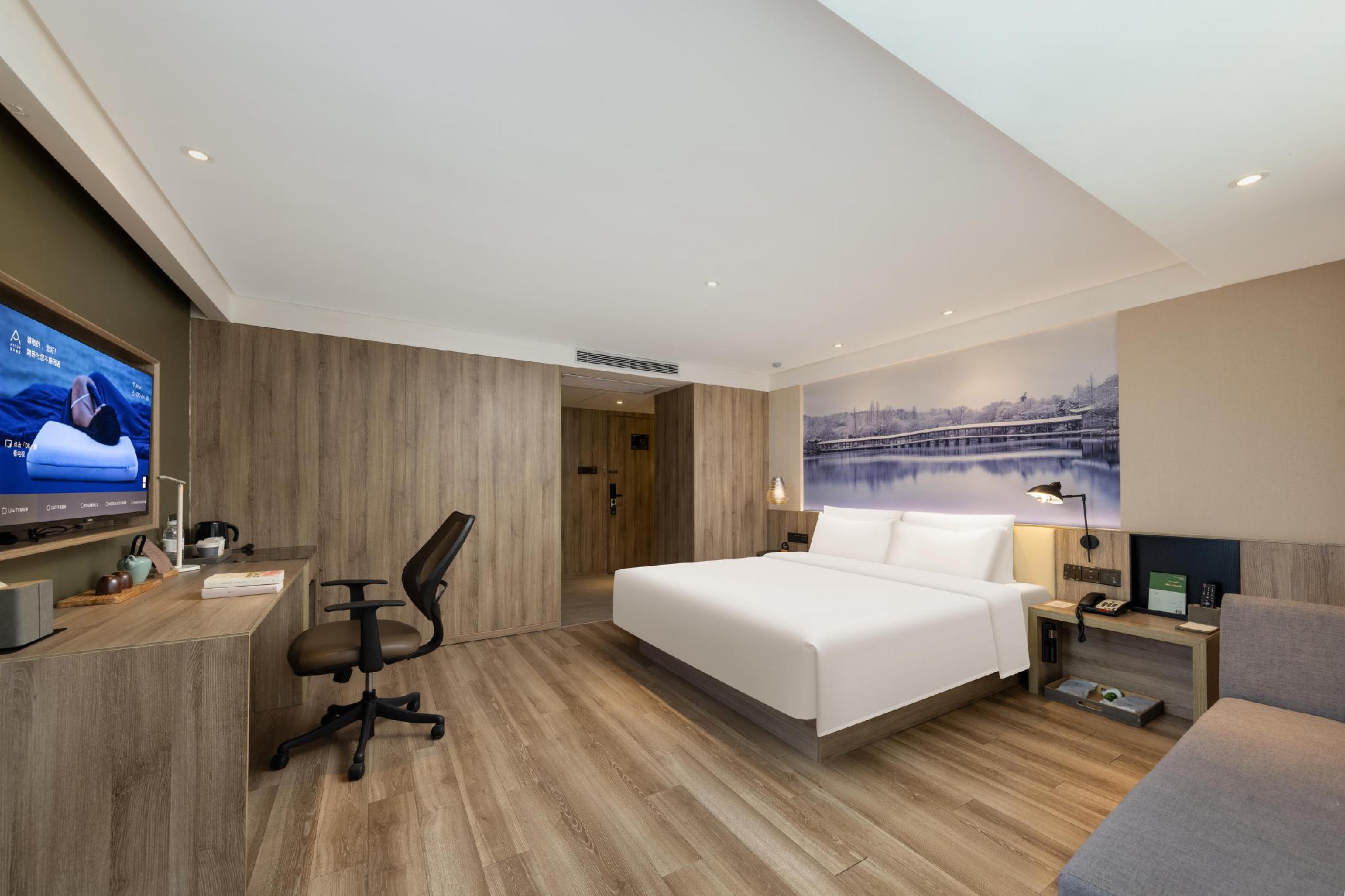 Jimu, King Bed, Queen Bed, City View