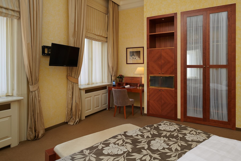 Ventana Hotel Prague 24/71