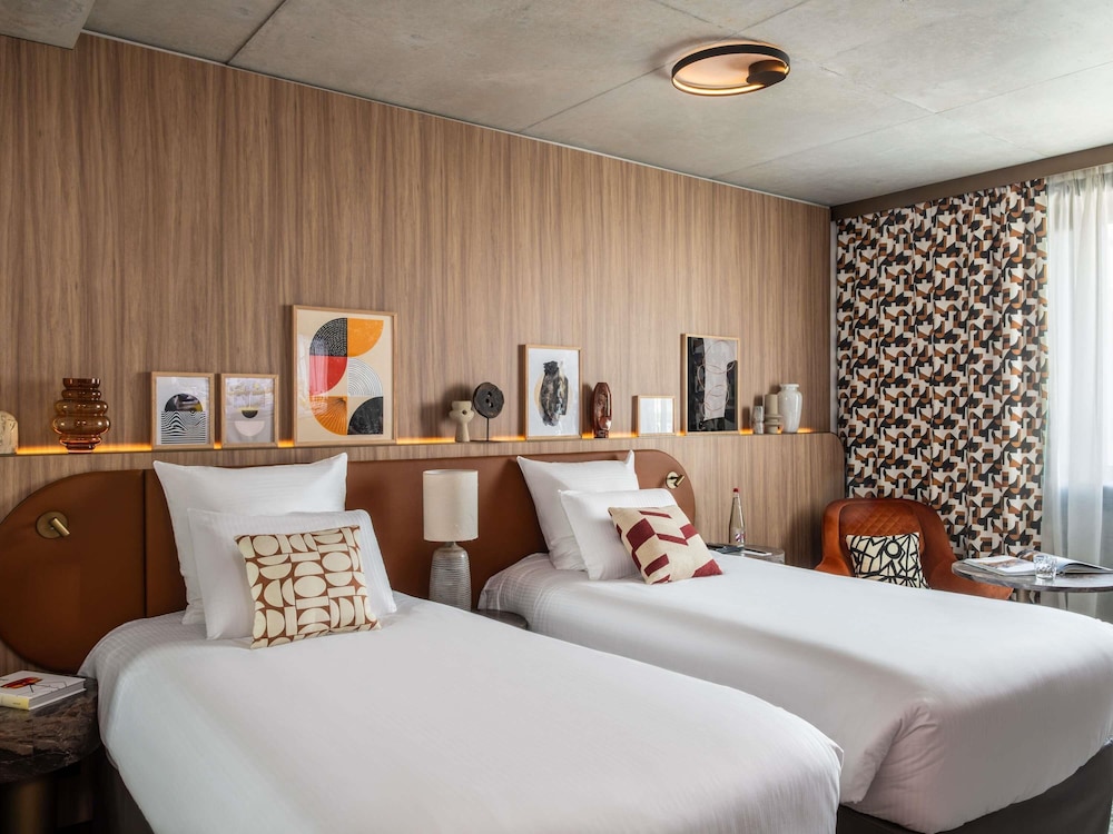 SUPERIOR, TWIN BEDS