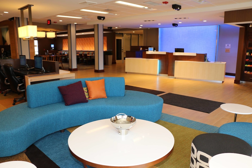 Fairfield Inn Suites By Marriott Bowling Green 24/33