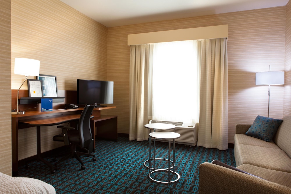 Fairfield Inn And Suites By Marriott Lethbridge 36/36