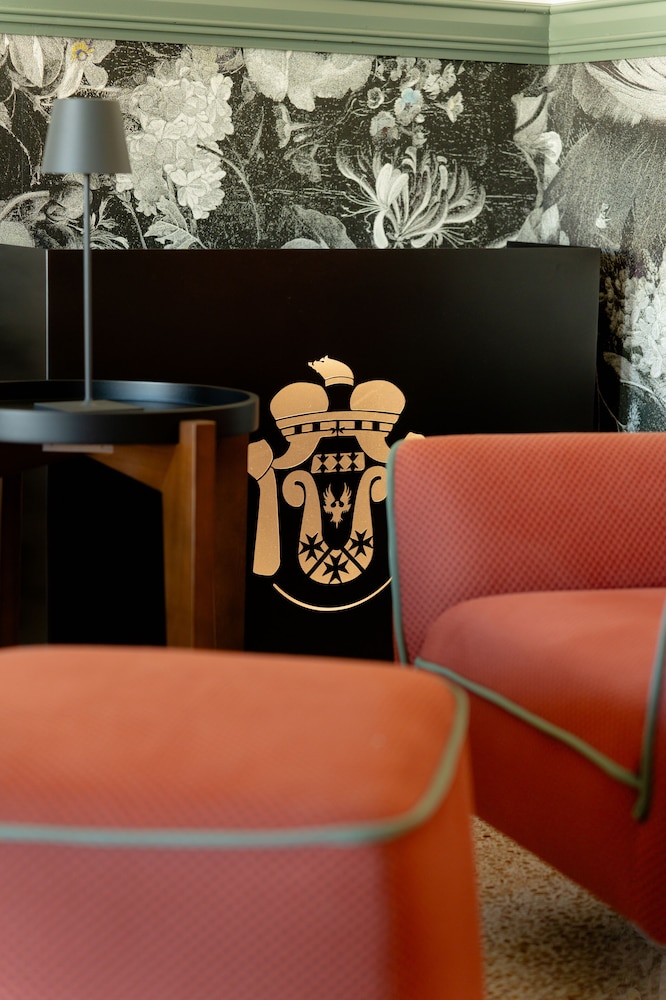 Lo Stemma Luxury Boutique Hotel 48/60