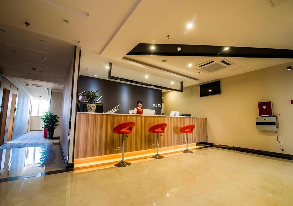 Thank You Inn Luzhou Shangmao City 1/14