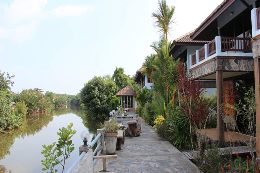 Baanrimnam Resort Trat 17/48