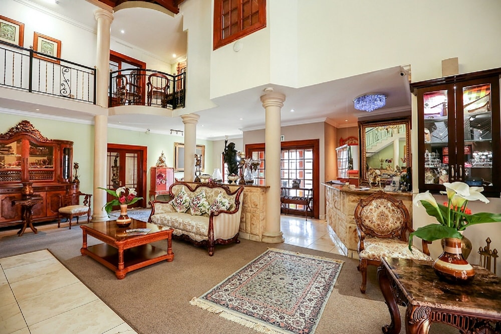 Misty Waves Boutique Hotel 49/79