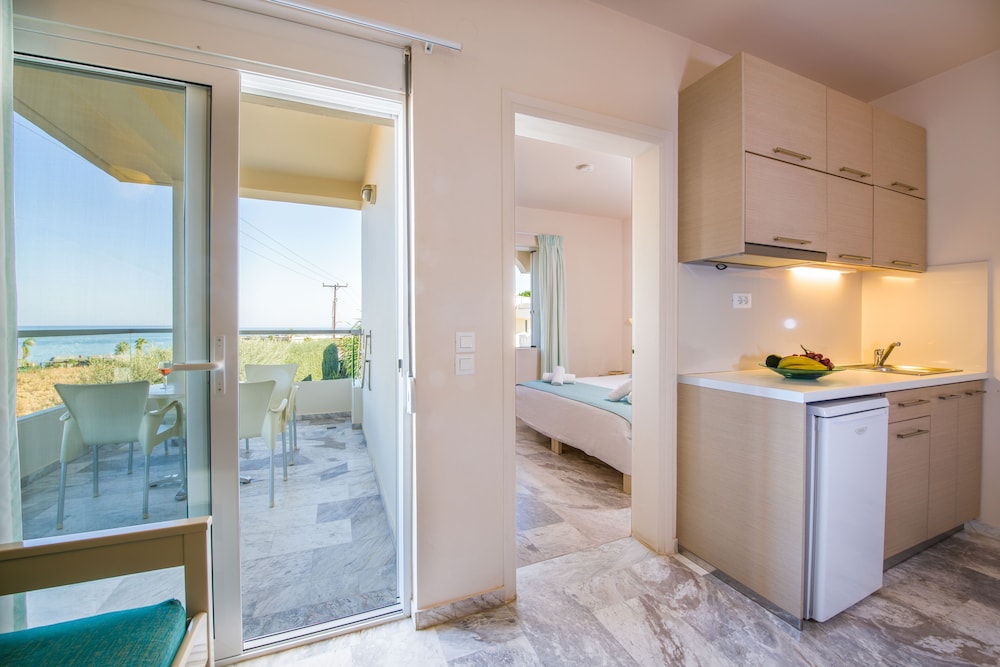 Kedrissos Hotel Apartments 5/44
