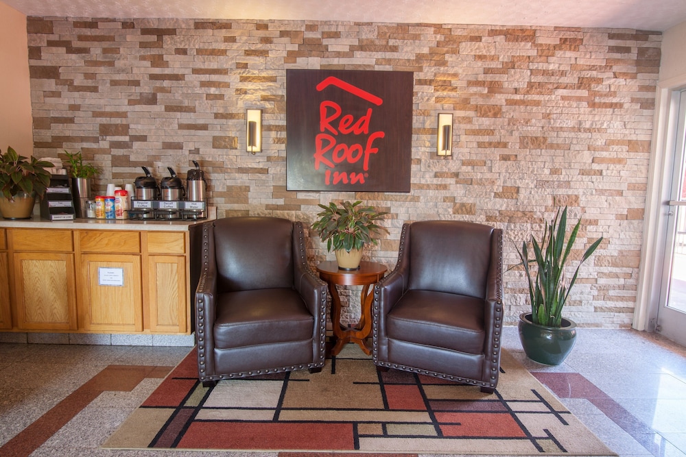 Red Roof Inn Crossville 27/28