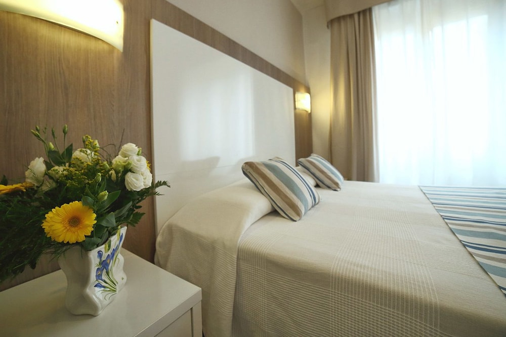 Hotel Villa Rosa 20/40