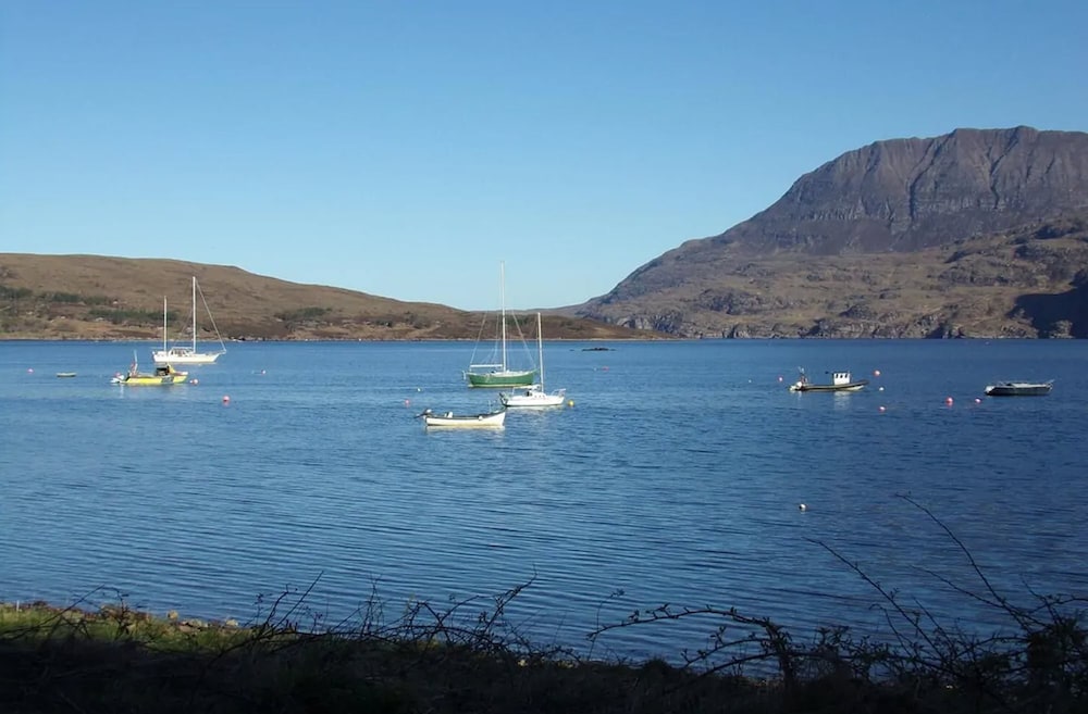Caledonian Hotel Ullapool 56/62
