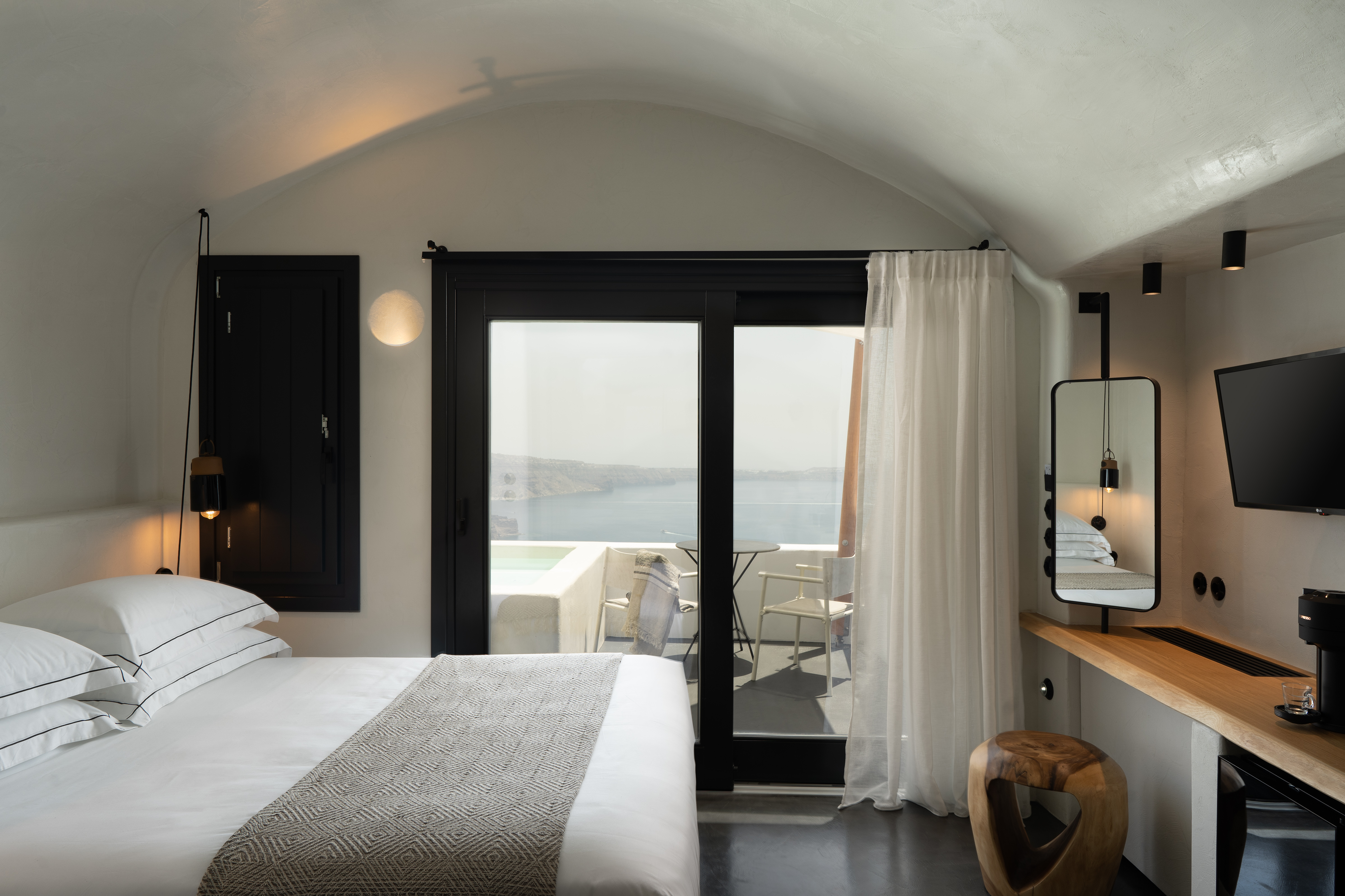 Dome, Caldera View, Outdoor Jetted Tub