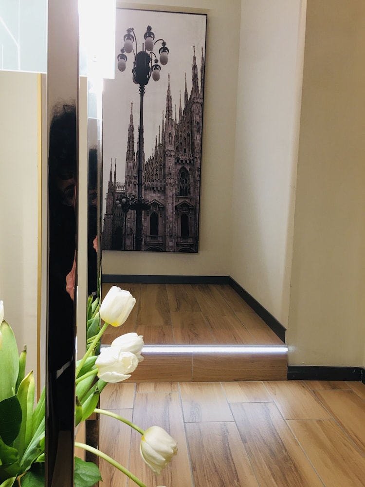 Intomilan Aparthotel Galleria Duomo 27/73