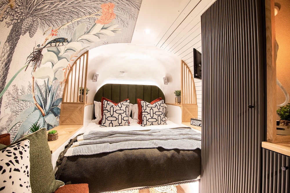 The Grand Daddy Boutique Hotel 37/84