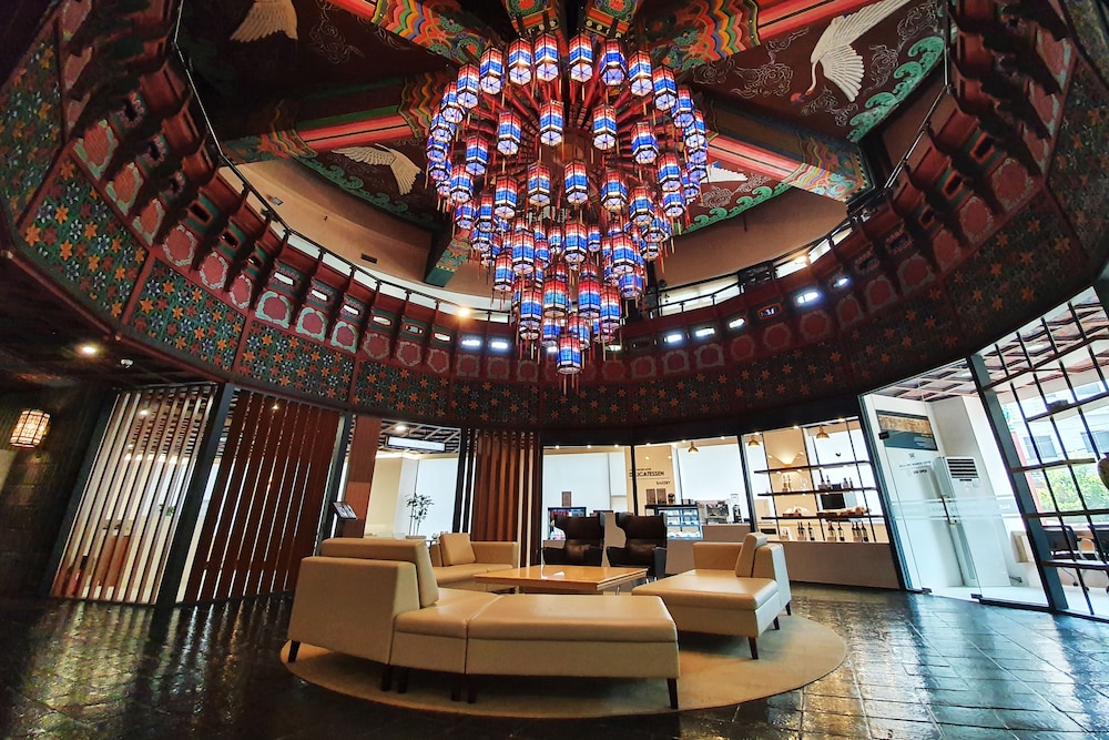 Commodore Hotel Busan 44/62