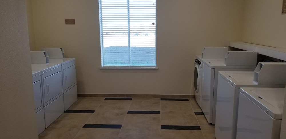 Candlewood Suites Plano North 20/44