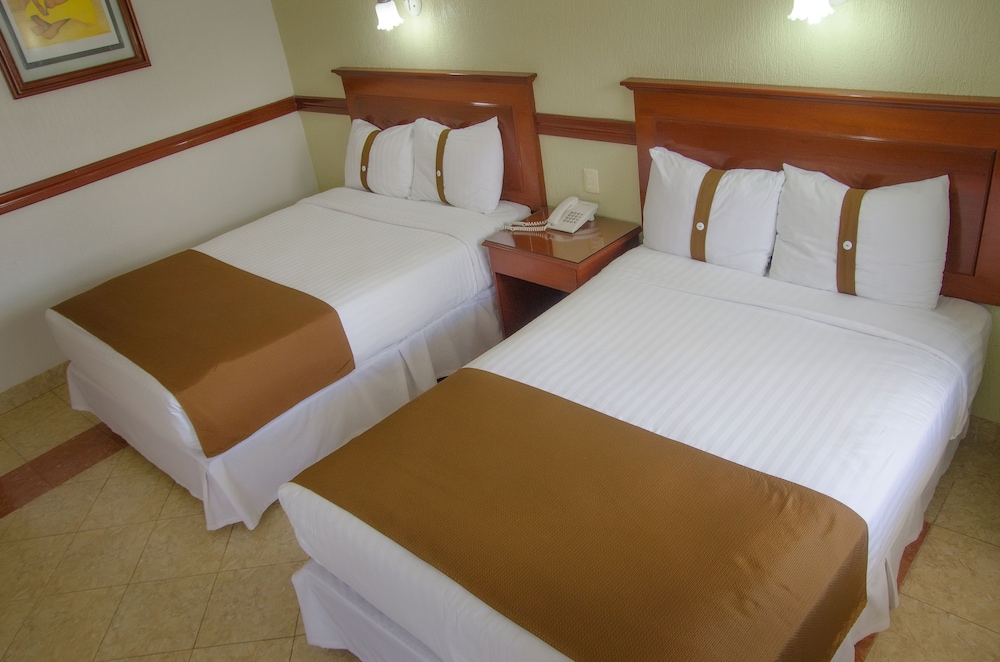 Hotel Casa Blanca 25/50