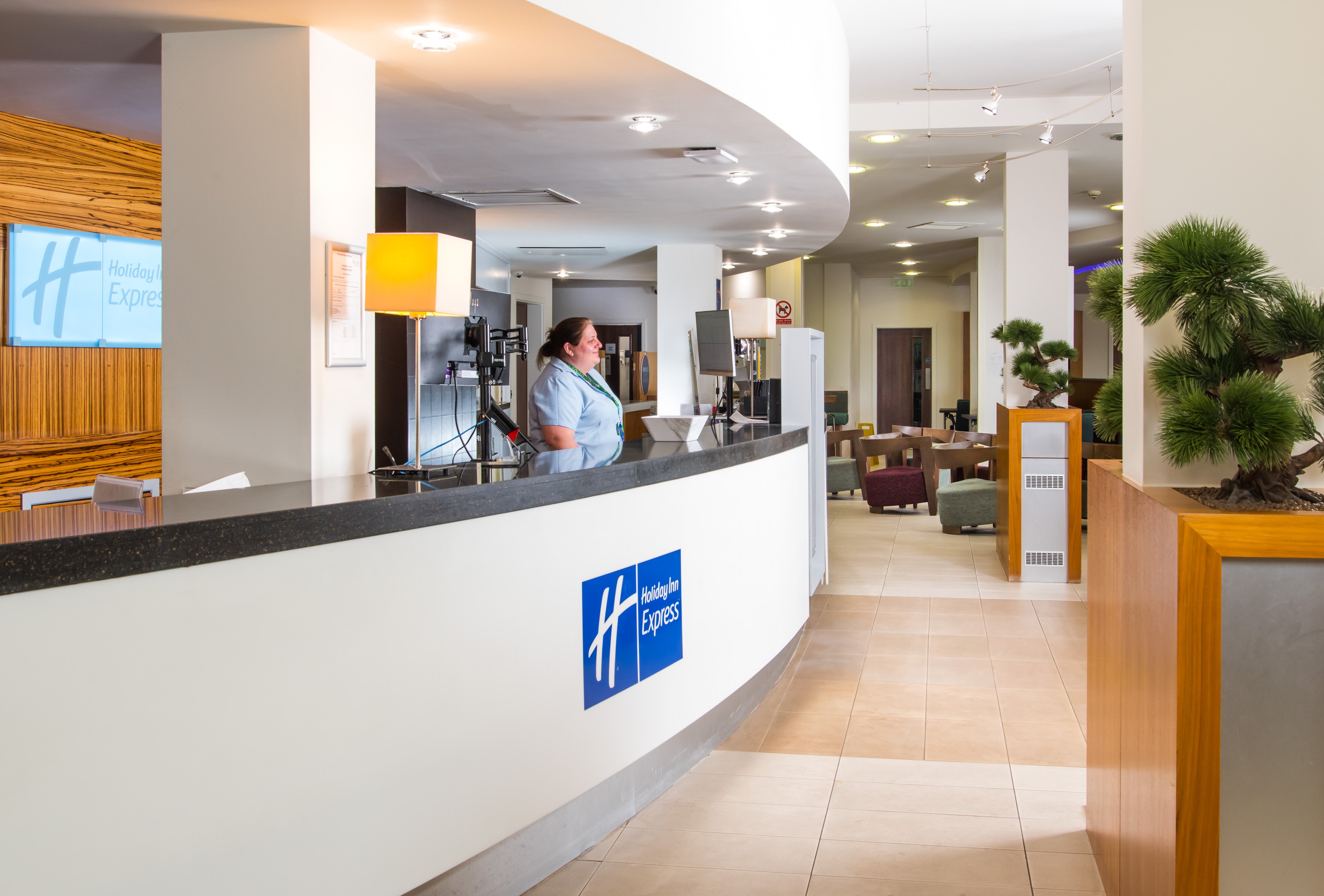 Holiday Inn Express Tamworth 8/58