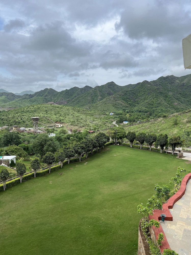 surroundings