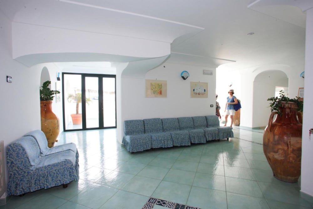 Albatros Hotel 20/50