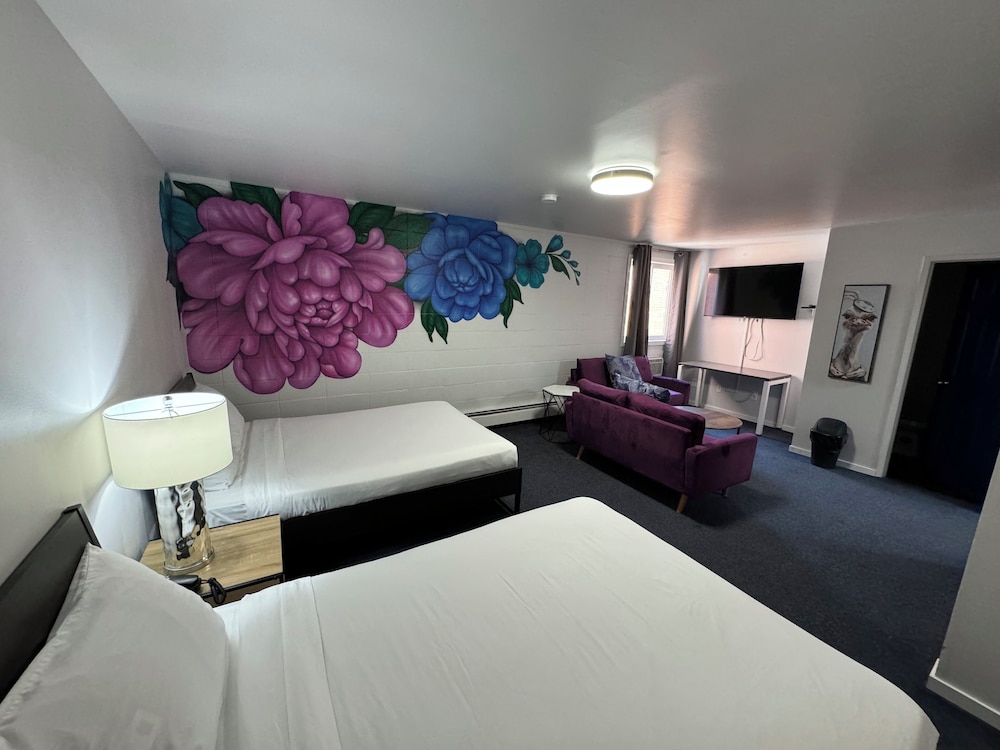 ROOM, 2 QUEEN BEDS