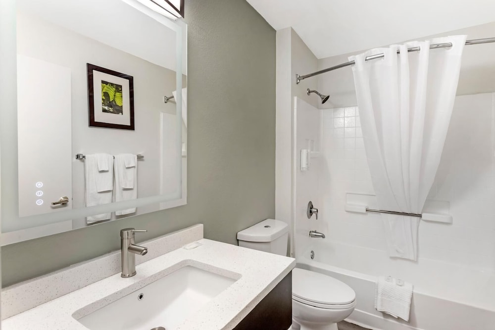 Efficiency, Queen Bed، MainStay Suites Little Rock West Near Medical Centers 2/2