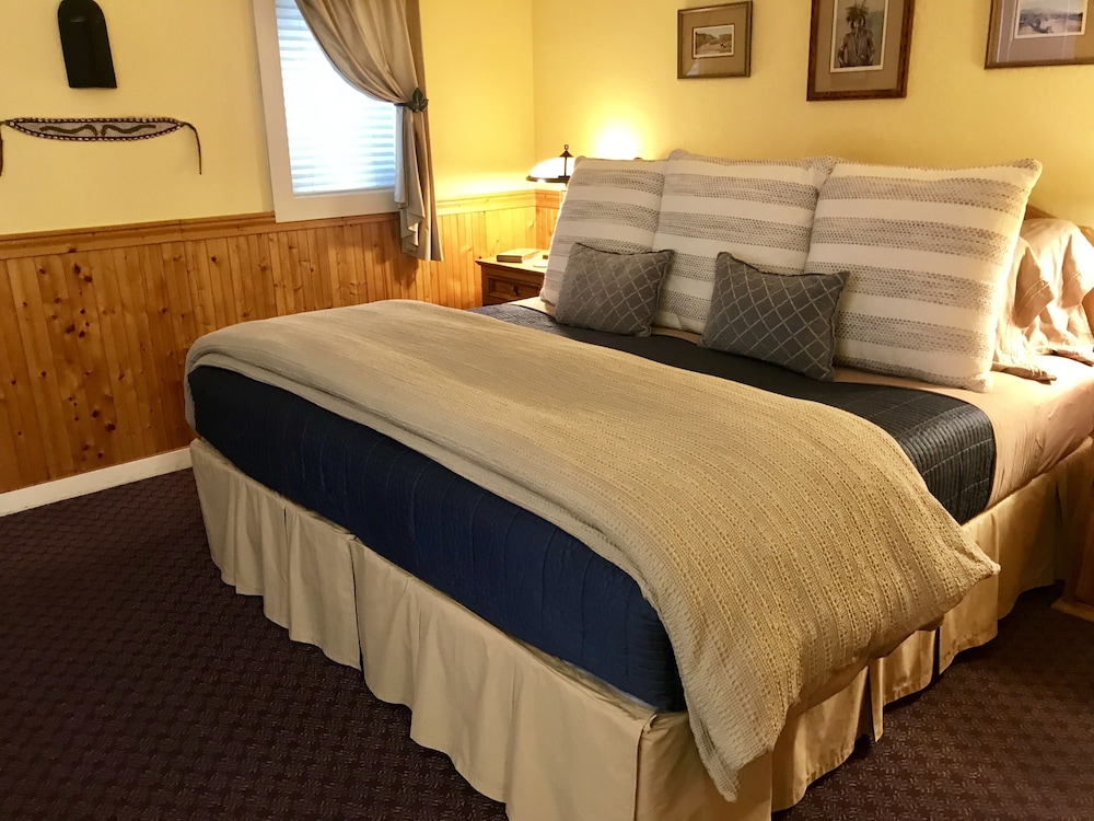 Arden Forest Inn 13/72