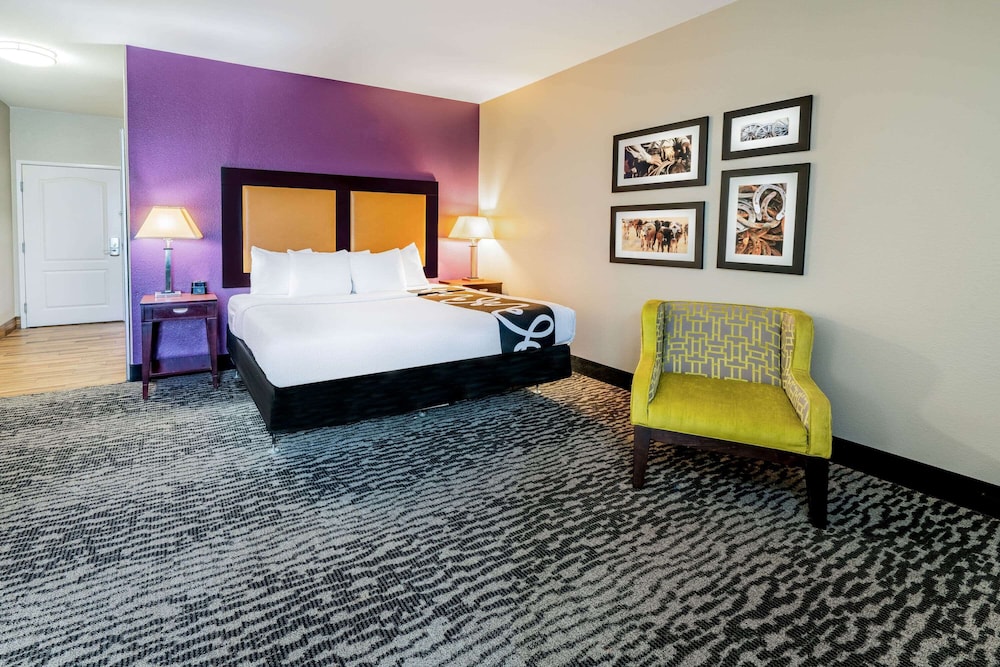 La Quinta Inn & Suites by Wyndham DFW Airport West - Bedford 14/41