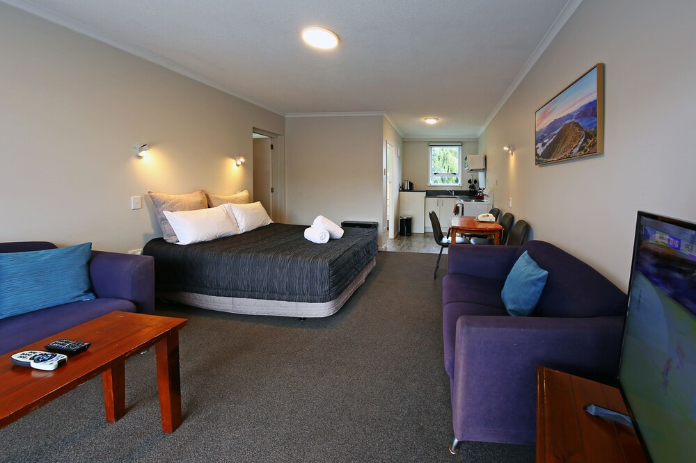 289 Midway Motel 47/60