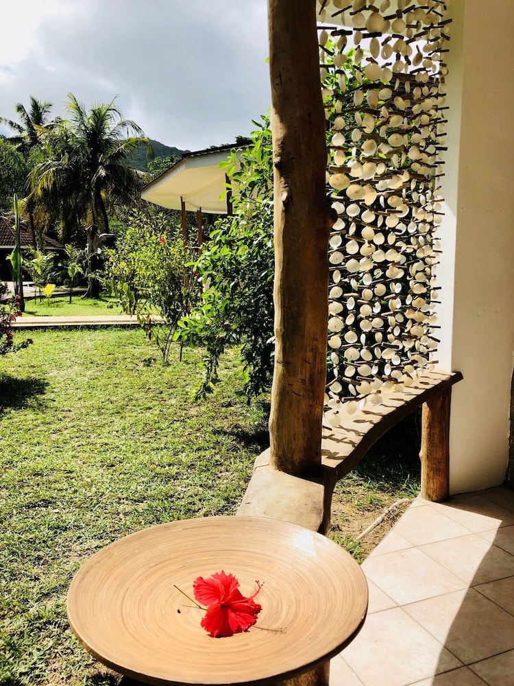 Bliss Praslin Seychelles 38/68