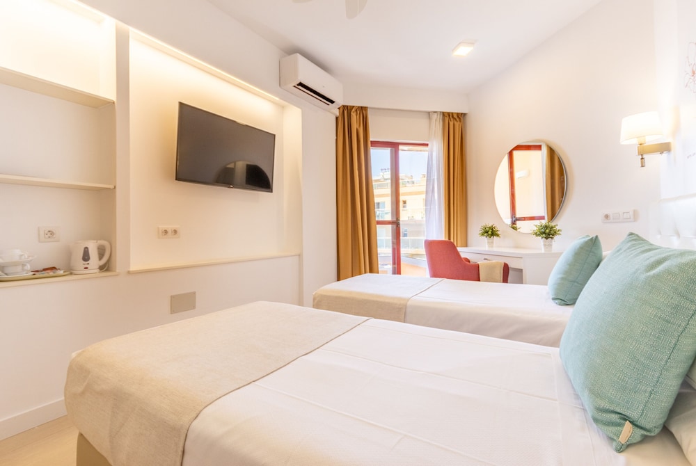 Hotel Angela 23/69