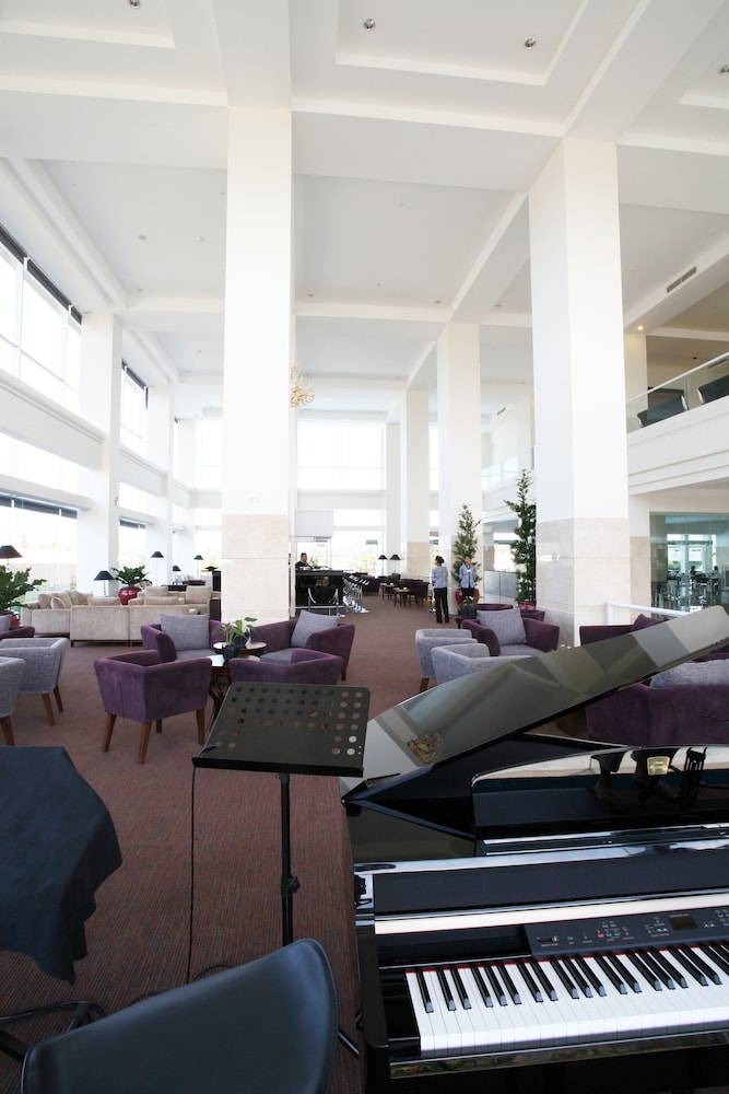 Sintesa Peninsula Hotel 30/40