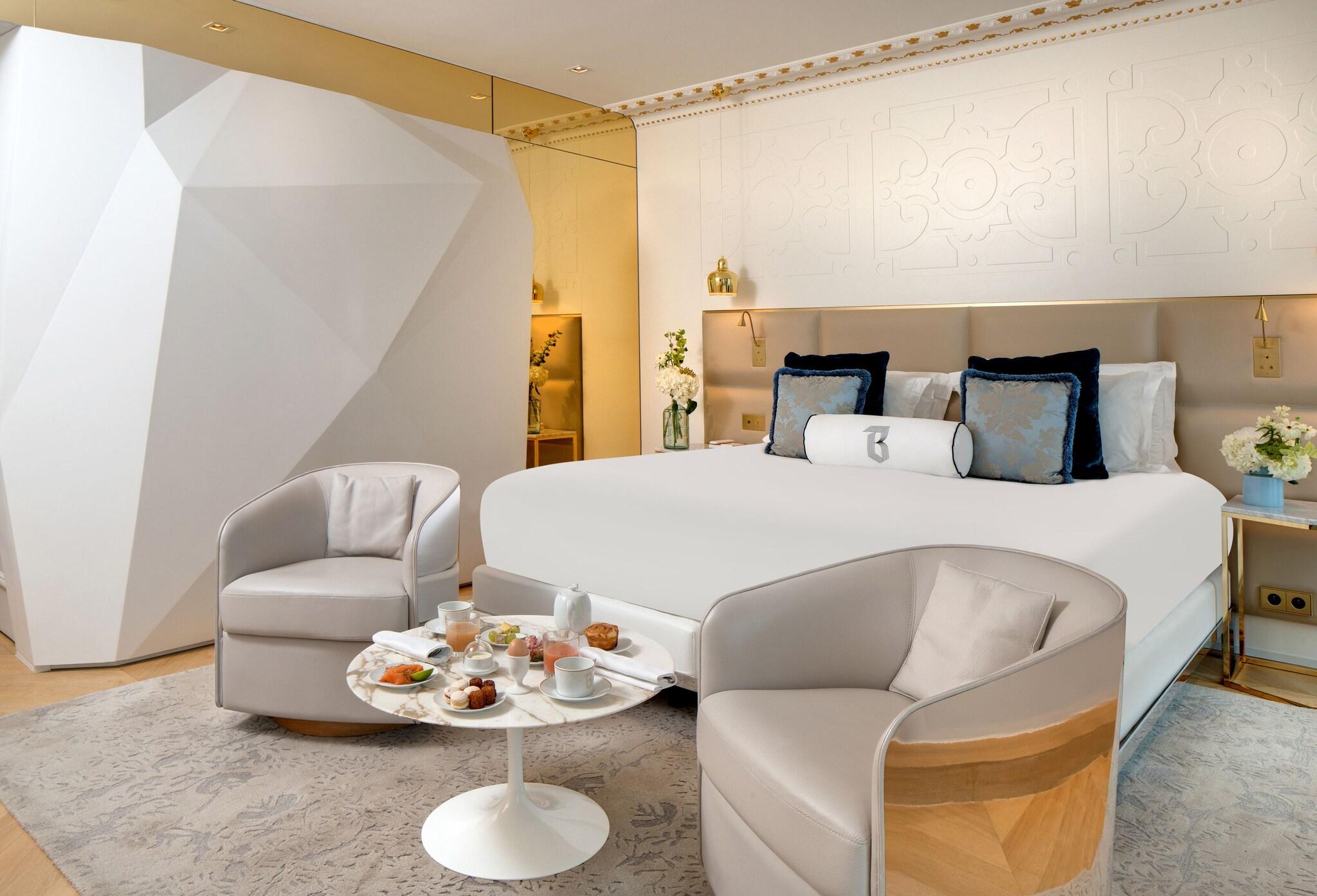 HAUSSMANN, JUNIOR SUITE