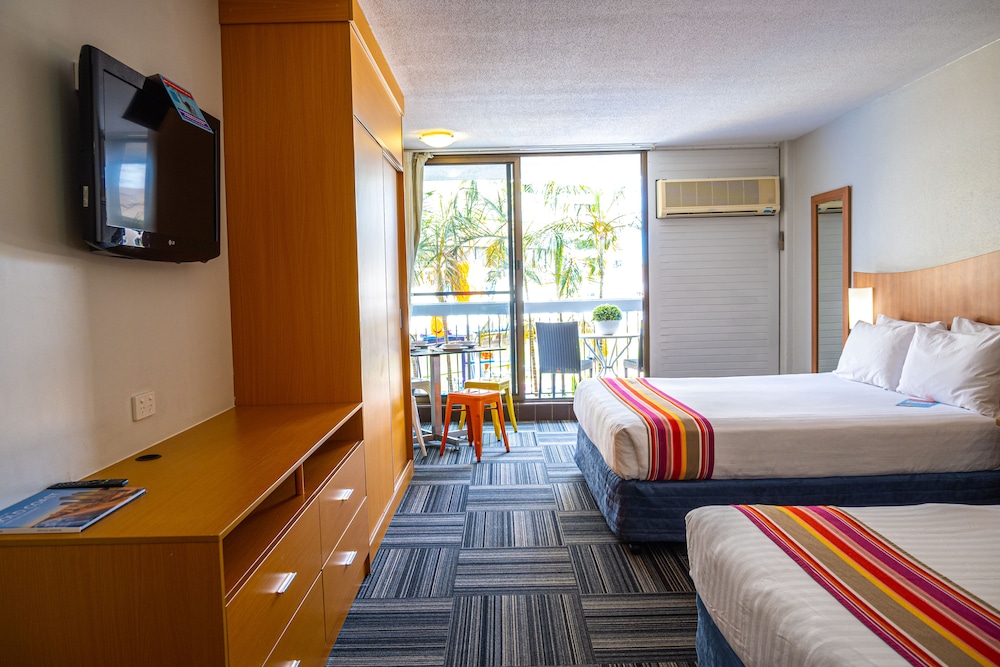 Paradise Resort Gold Coast 18/68