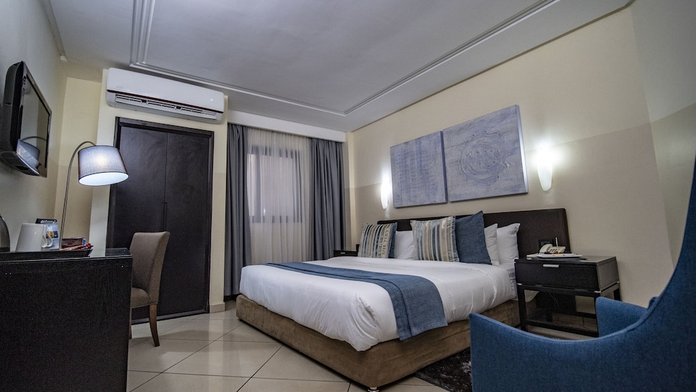 Oak Plaza East Airport Hotel 18/47